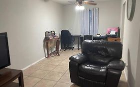Great Getaway 2 Story Home! Harlingen Tx